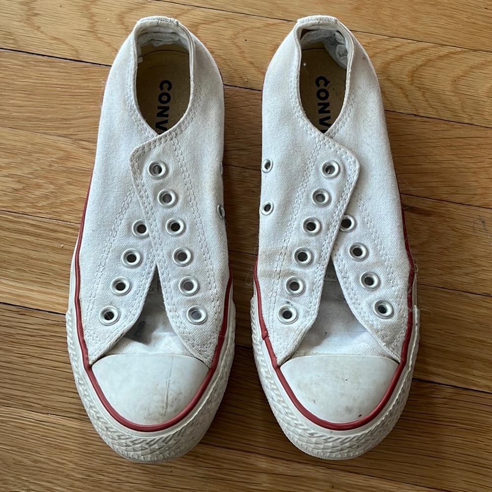 White converse no laces